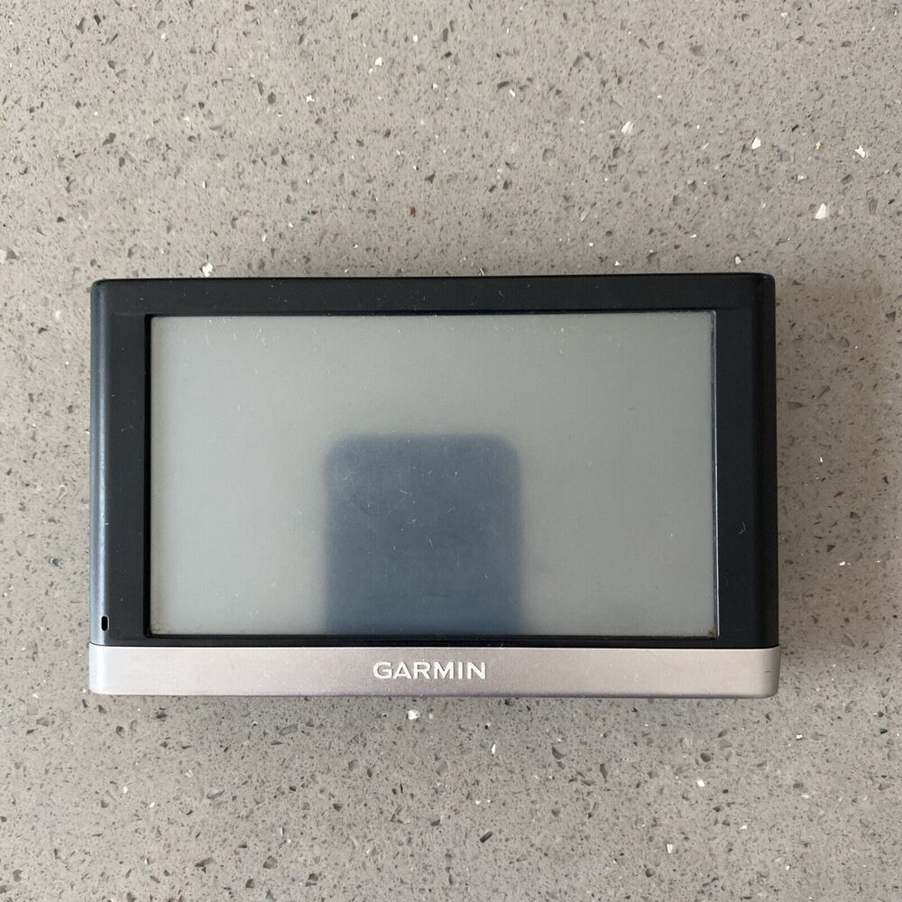 Garmin Nuvi 2597LMT GPS Touch Screen Car Navigation Systeme Unit ONLY READ